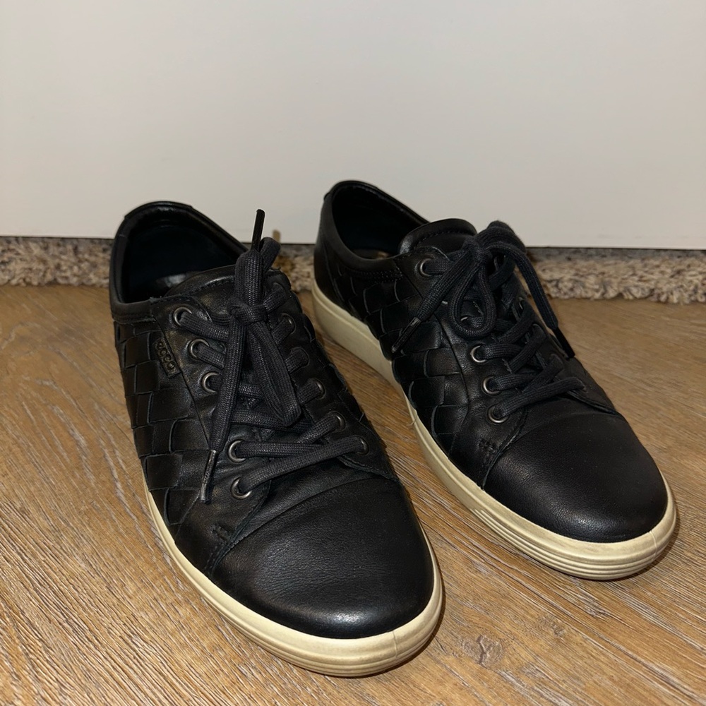 Ecco Woven Black Leather Sneakers
